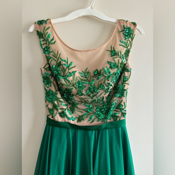 Sherry Hill emerald green evening maxi dress size US 2 Petite - Picture 3 of 16